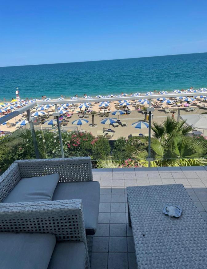 Conero Casa - Marcelli Di Numana In Via Litoranea 101 Sul Mare Vista Spiaggia Con Parcheggio Esclusivo 外观 照片