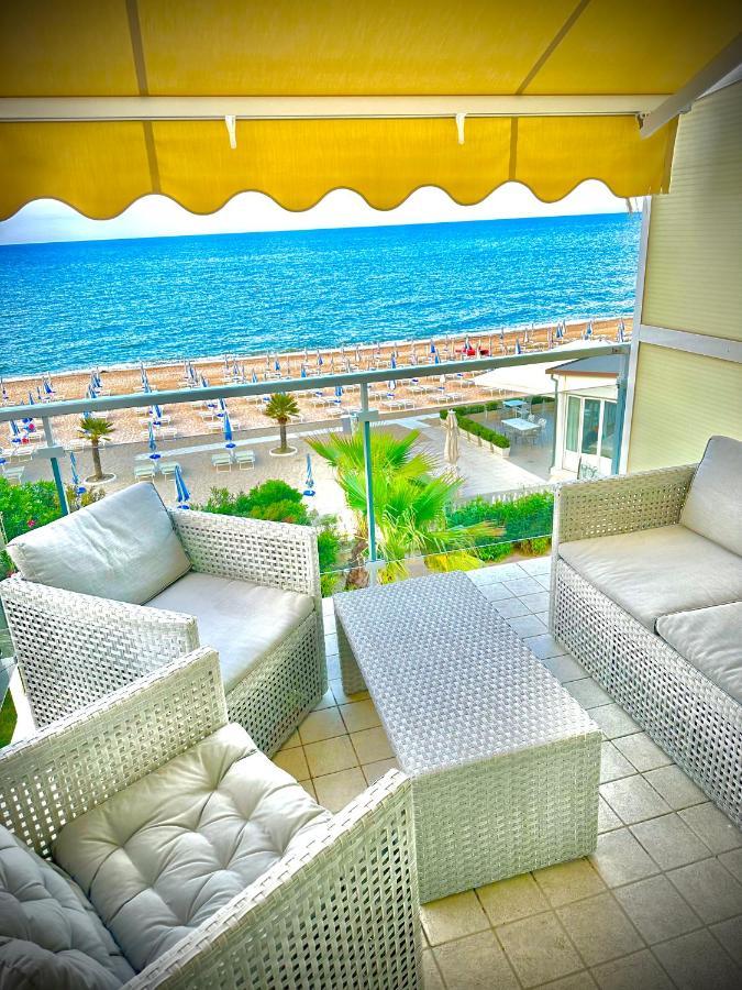 Conero Casa - Marcelli Di Numana In Via Litoranea 101 Sul Mare Vista Spiaggia Con Parcheggio Esclusivo 外观 照片